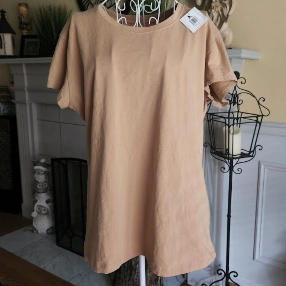 NWT Sexy Basics sz 2XL No Ride Up Perfect fit shirt